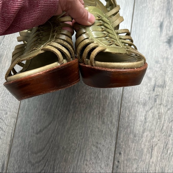 Vintage Frye Joy Huarache platform ๐ก ๐ - Picture 4 of 13